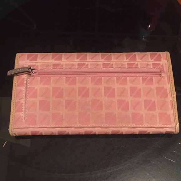 Nine and Company Pink wallet - Picture 5 of 8